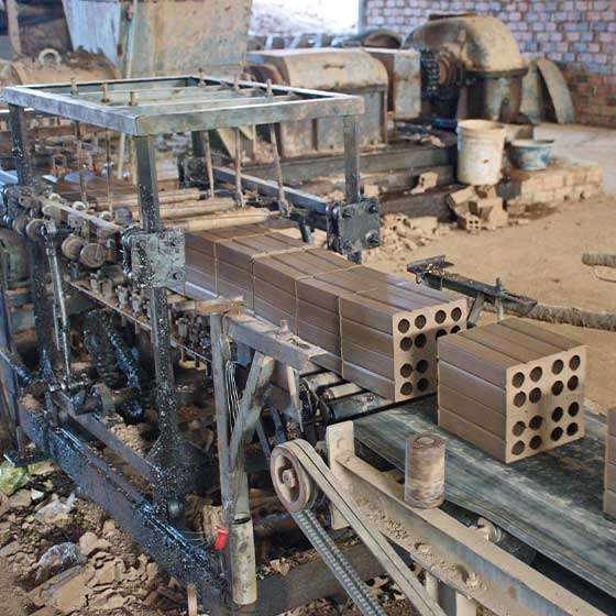 Best Fly Ash Brick Machine for Small Construction Projects in India
